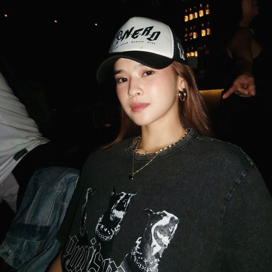BrenSofie's tweet photo. swipe to make me smile https://t.co/8CxN5vChE3