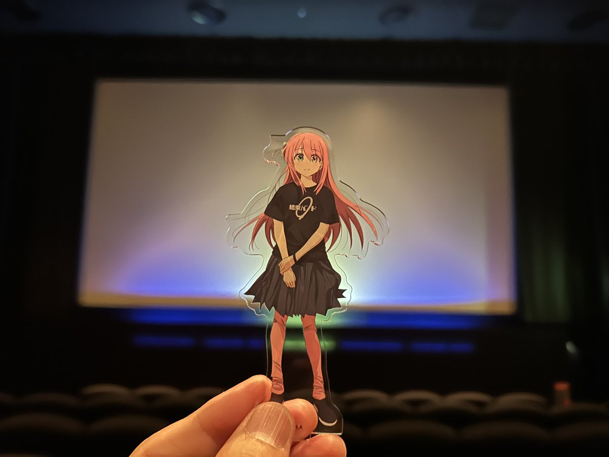 kaichou38's tweet photo. 休日に映画鑑賞。
映画館のスクリーンと音響で繰り広げられるライブシーンがエモすぎた‼️😭🎸
#ぼっち・ざ・ろっく
#BTR
#青春コンプレックスのコピーに挑戦
#難しすぎて挫折しそうな50才 https://t.co/KolZzXTBlV