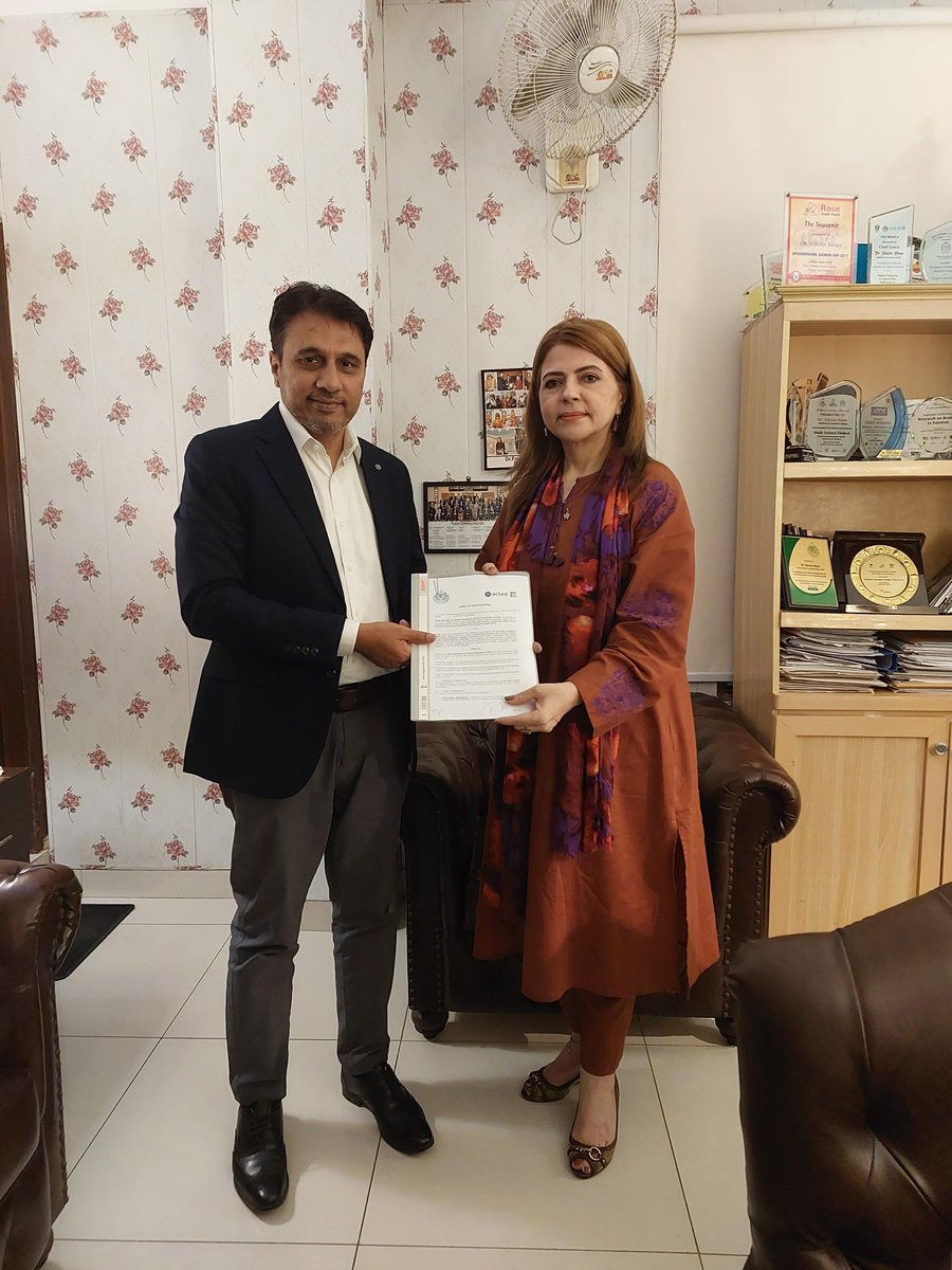 ActedPakistan's tweet photo. We are thrilled to announce that Acted has signed a Letter of Understanding (LOU) with @SELD_Sindh. This collaboration both recognizes a key relationship and is a significant step towards improving educational opportunities and literacy rates for the marginalized in the province. https://t.co/zjzjE24ZVO