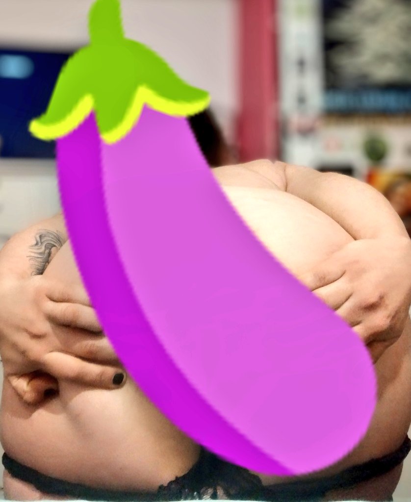 Gyaldeb's tweet photo. @ReinasDesnudas  
Hola bbs, soy novata en esto 🫣 y necesito ingresos 💸 
Cómprame contenido en mi página de arsmate, y te regalo esta fotito sin el morado encima 🥵 
Gracias ❤️‍🔥
Mi página azul : 
https://t.co/pqIaq6hDIm

SUSCRIPCIÓN GRATIS 💥 https://t.co/WXX4Ye1Z0h