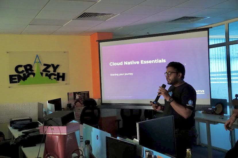 aurigait's tweet photo. We celebrated a decade of Kubernetes with an awesome bash in Jaipur, co-hosted by the CNCF Jaipur - Rajasthan, Grafana Labs (Grafana &amp; Friends Jaipur) and AWS User Group Jaipur - Rajasthan !
#Kubernetes #CloudNative #BirthdayBash #CNCF #Grafana #Jaipur #TechCommunity https://t.co/oQ1ukz3lLi