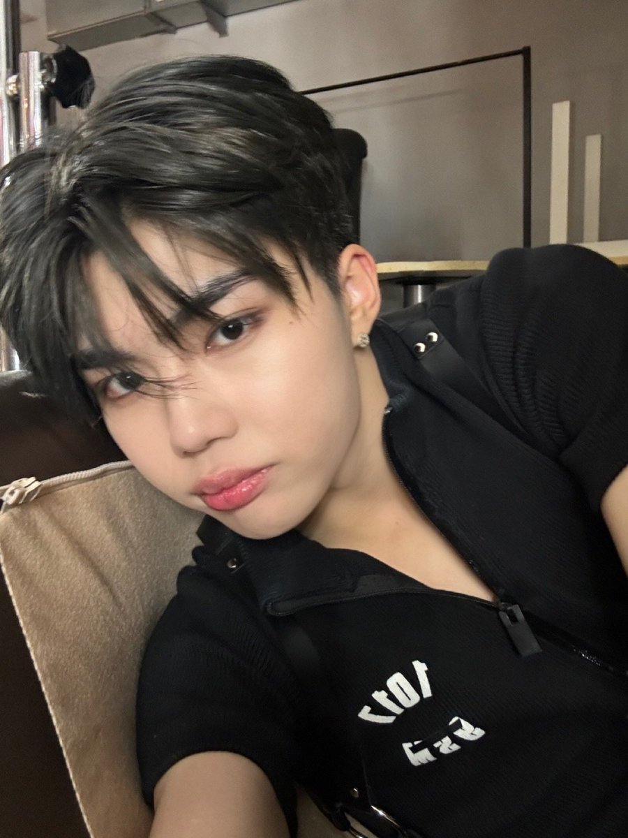 wookietexts's tweet photo. 240612 🧸💬 16:15 kst

_📸 
_📸
“squid ink dumpling”
“these were from when we did ddududdudu ! ㅋㅋㅋㅋㅋㅋ“ https://t.co/yD9CtjinFS