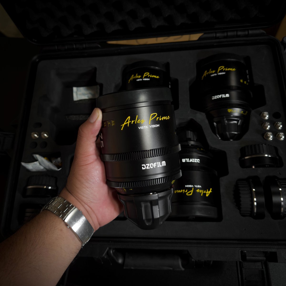 DuclosLenses's tweet photo. The DZOFilm Arles primes are now available! π We have been looking forward to the release since they were first brought in to our shop back in April. For around $2k each, they are hard to ignore.
Order today!
#DuclosLenses #Cinematography #LensGeek #CineLenses #dzofilm https://t.co/FxFPHdY8h6