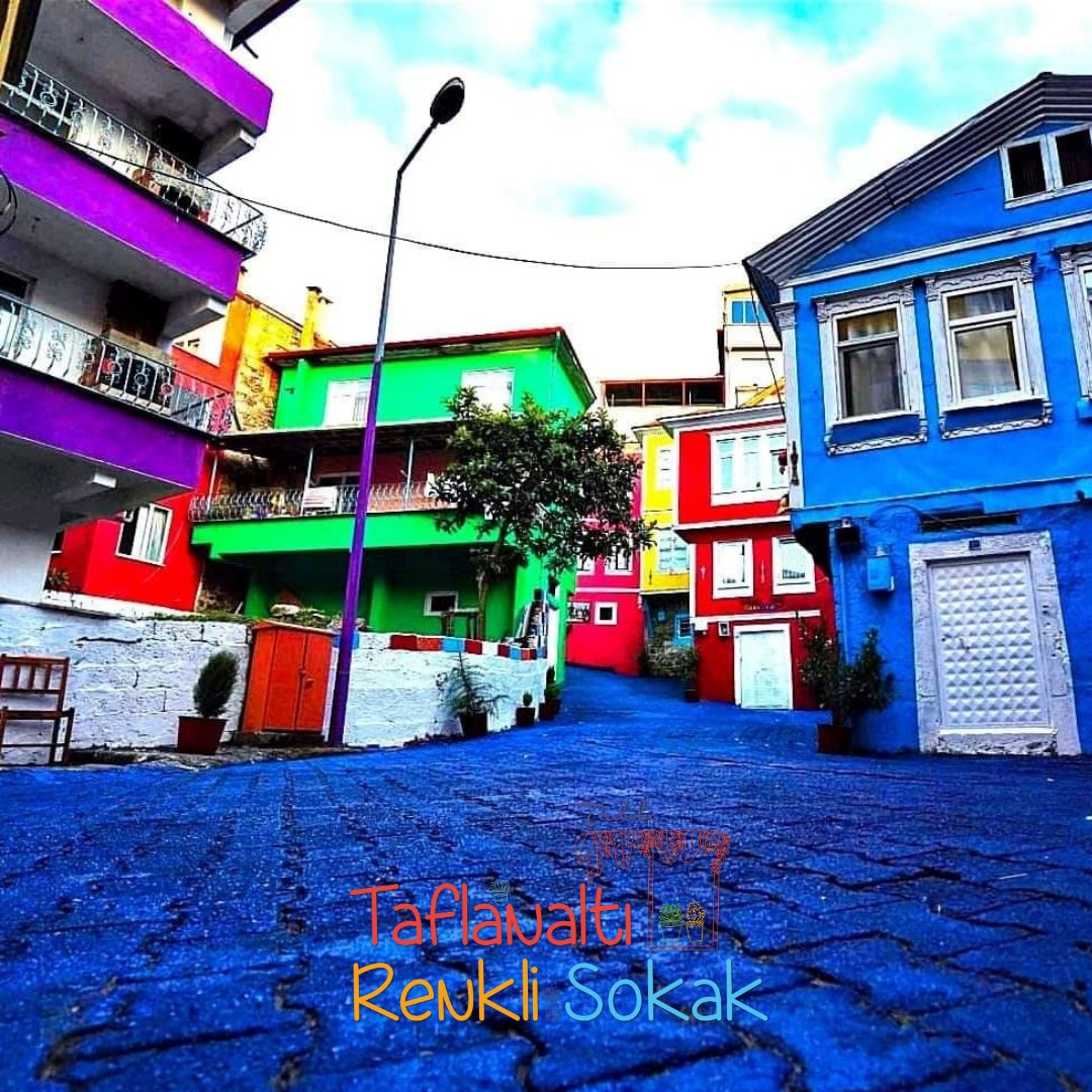 osmnaltay's tweet photo. Memleketin Marka Değeri 
Taflanaltı Renkli Sokak/Tirebolu 📍

#tirebolu #giresun #taflanaltırenklisokak https://t.co/7TVPsw4RBx