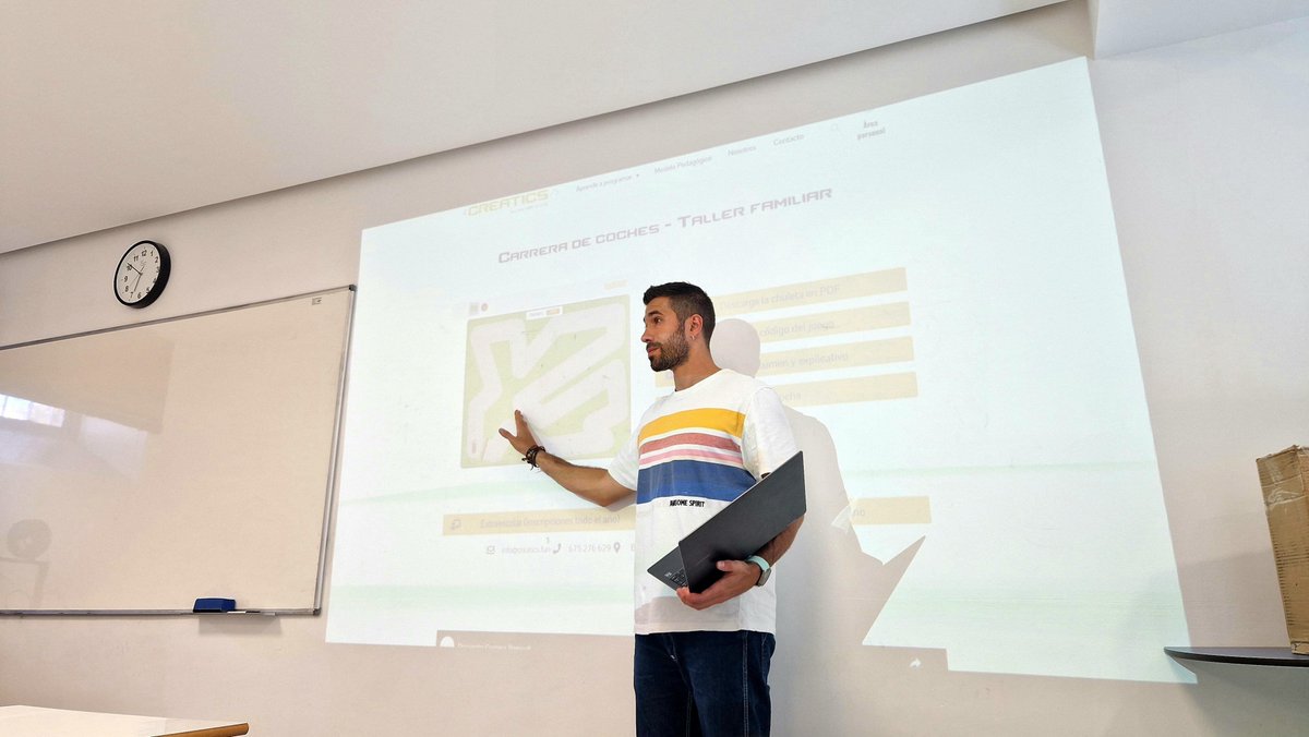 ¡Ayer las familias se convirtieron en programadores de coches virtuales! 🚗💨 Un taller de CREATICS con Alfonso Sanz lleno de aprendizaje y diversión. #colegio #programación #creatividad 
elpilarvalladolid.es/noticias/activ…