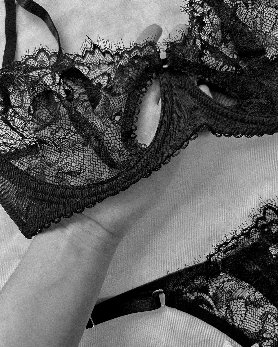 Minervaintmtt's tweet photo. dump sexy black 🖤✨📸🤝🏽
———
use o cupom: #DOLCIAMORI e ganhe 10% OFF 🫶🏼 https://t.co/379mYmu9QQ