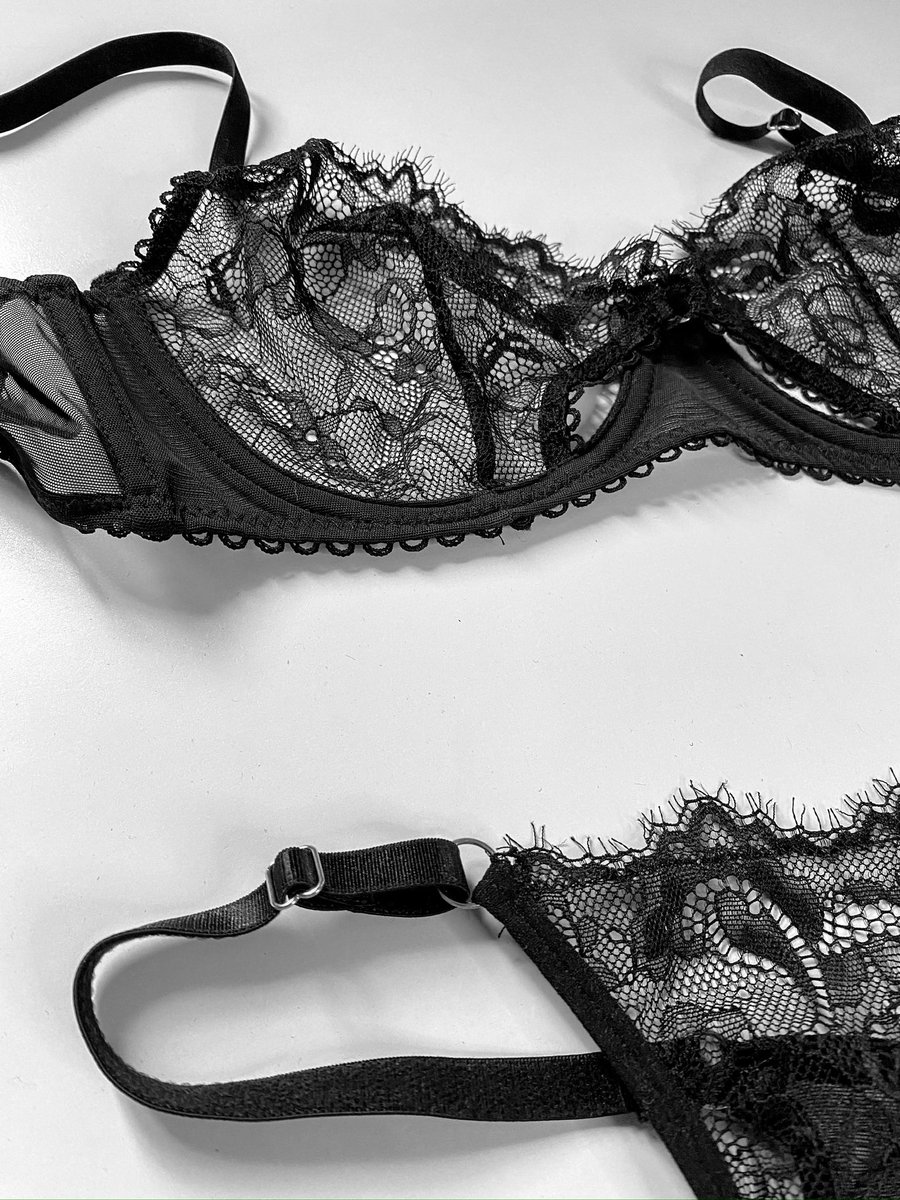 Minervaintmtt's tweet photo. dump sexy black 🖤✨📸🤝🏽
———
use o cupom: #DOLCIAMORI e ganhe 10% OFF 🫶🏼 https://t.co/379mYmu9QQ