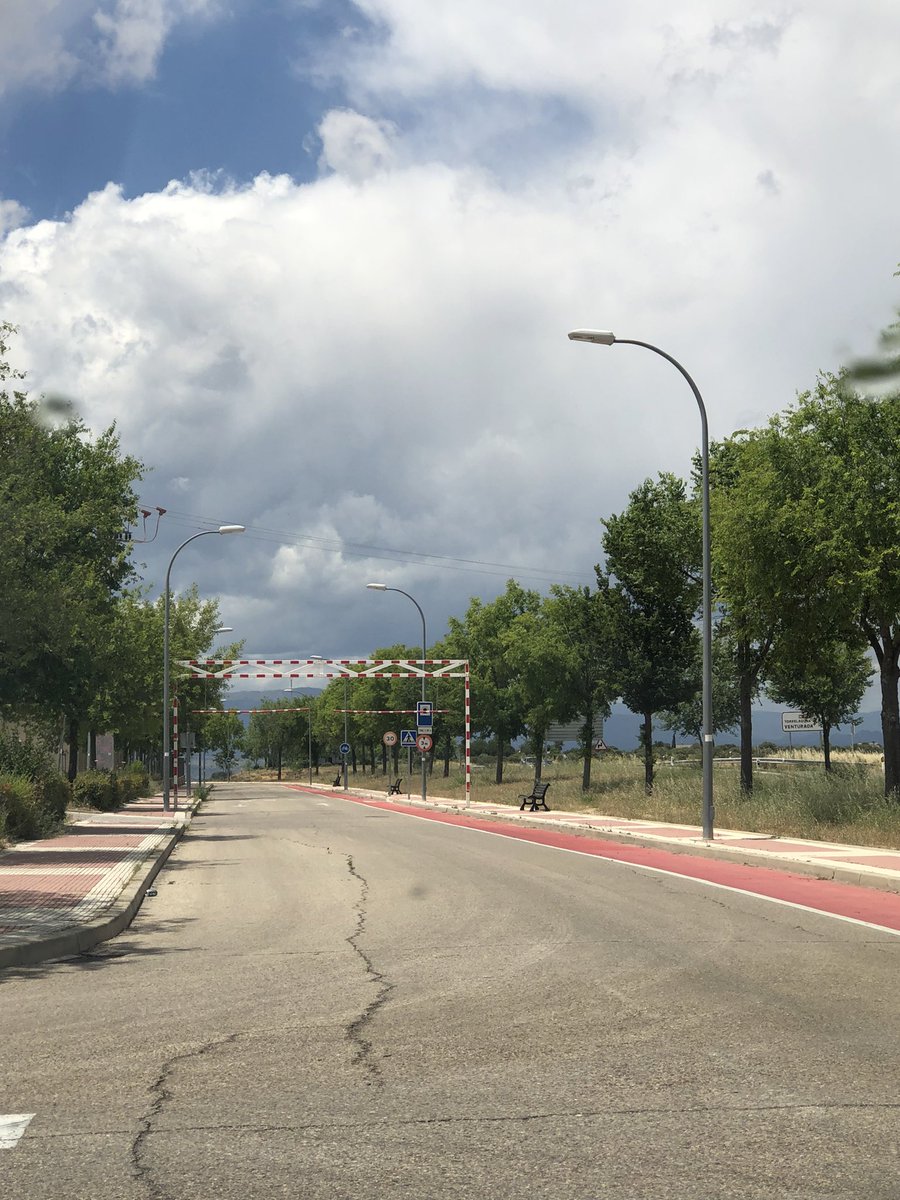 ‼️IMPORTANTE‼️
Cortada a la circulación de toda clase de vehículos (excepto autobuses escolares) por el Paseo de la Ermita por trabajos de instalación y celebración de la III FERIA DE EL LIBRO DE EL CASAR.
El corte durará hasta el día 18/06/24.Salida por C/ Alcaldes De la Villa