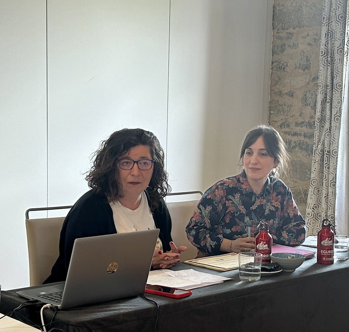 CCOOeuskadi's tweet photo. Clausuramos la @Escueladtrabajo piloto en Euskadi con la intervención de @Jone_Robledo y de nuestra secretaria general @LgarciaLola 

📚Conocer y saber para construir y ser mejor herramienta de la clase trabajadora https://t.co/bcH8l3cv0r
