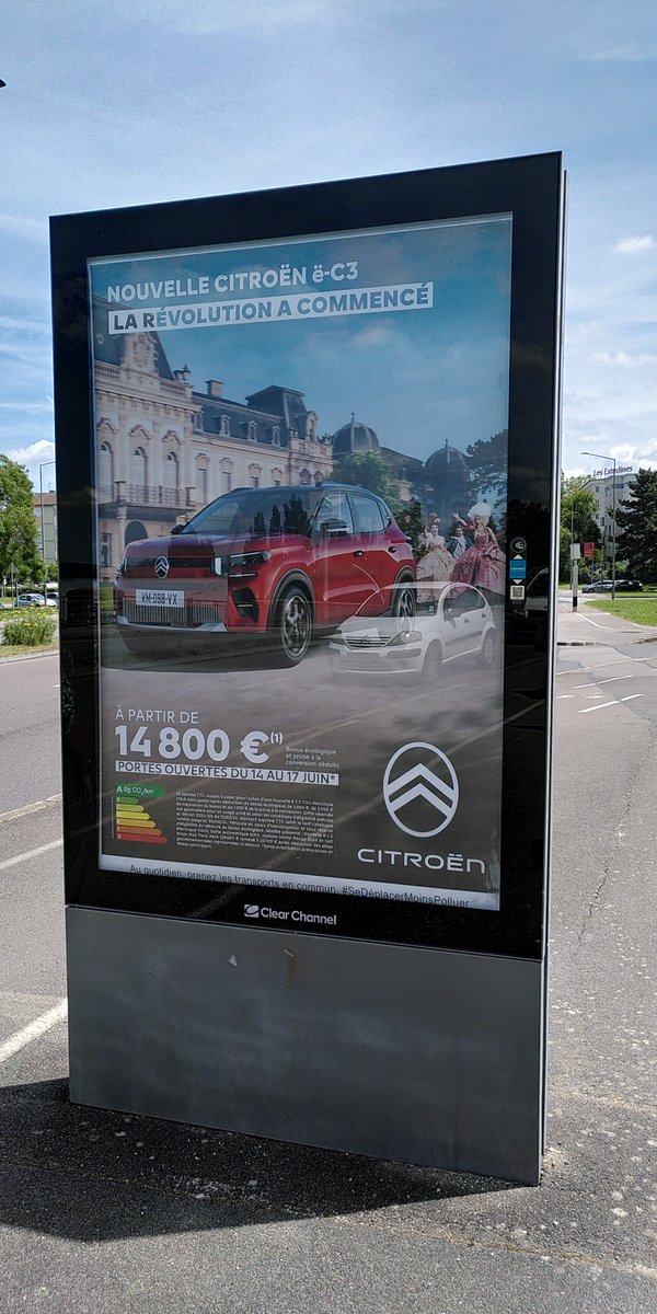 Dijon métropole soutient le développement des déplacements écologiques... en permettant la publicité pour les voitures ! 
Situation grotesque assumée par : <a href="/nkoenders/">Nathalie KOENDERS</a> et <a href="/frebsamen/">François Rebsamen</a> 
<a href="/dijon/">Ville de Dijon</a> <a href="/DijonMetropole_/">Dijon Métropole</a> #AntiPub #Dijon #climat #velo
amisdelaterre.org/actu-groupe-lo…