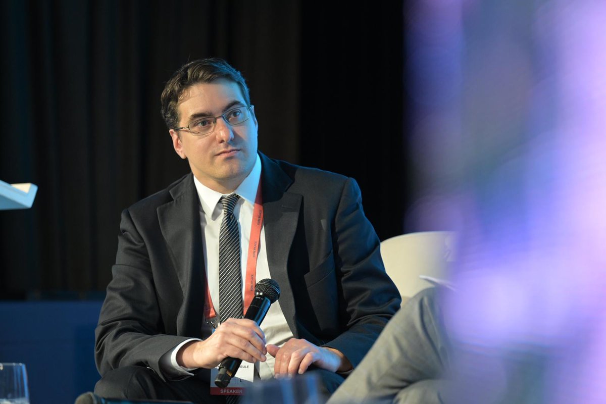 CathayCapital's tweet photo. 🌟 Highlights from Paris Finance Forum 2024
Yesterday, our Partner Bruno Bezard delivered an engaging talk at the Paris Finance Forum 2024, organized by Paris Europlace👏 https://t.co/muIebS7E2N