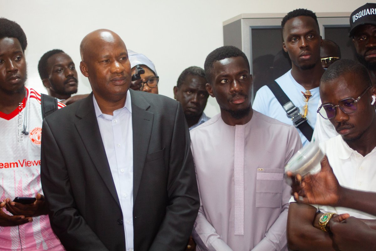 ELITENEWSS19229's tweet photo. SANTE PUBLIQUE
Idrissa Gana GUEYE, au secours des jeunes infectés par le VIH
#sénégal,#santé, #santépublique, #idrissaganagueye, #ganagueye, #hope, #hopitalfann, #fann, #ministèredelasanté, #football, https://t.co/cn1gjfvsQS