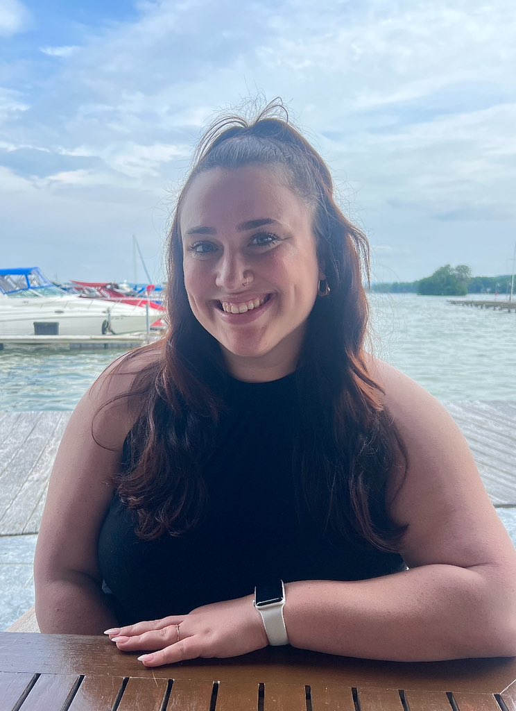 <a href="/Bombers_Sports/">Bomber Athletics</a> is pleased to welcome Julia Detota <a href="/ERUFSD/">East Rochester UFSD</a> Class of 2013 back to ER as our new varsity Cheer Coach. Congratulations Julia!!!
<a href="/PrimetimeBall_/">Primetime585⭕️</a> <a href="/secV_cheertalk/">Section V Cheer Talk</a>