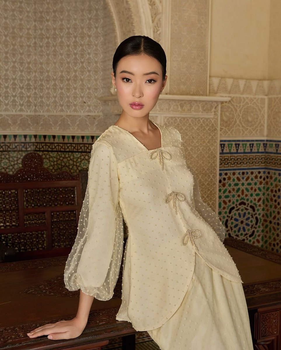 JannahNoe's tweet photo. Indulge in luxury with our Qairynaa Kurung. Feel glamorous and stunning adorned with dainty ribbon pearls. #JNDotted2024

Get your dream outfit now! Visit our website or boutiques today! https://t.co/S9BeqzDVEF