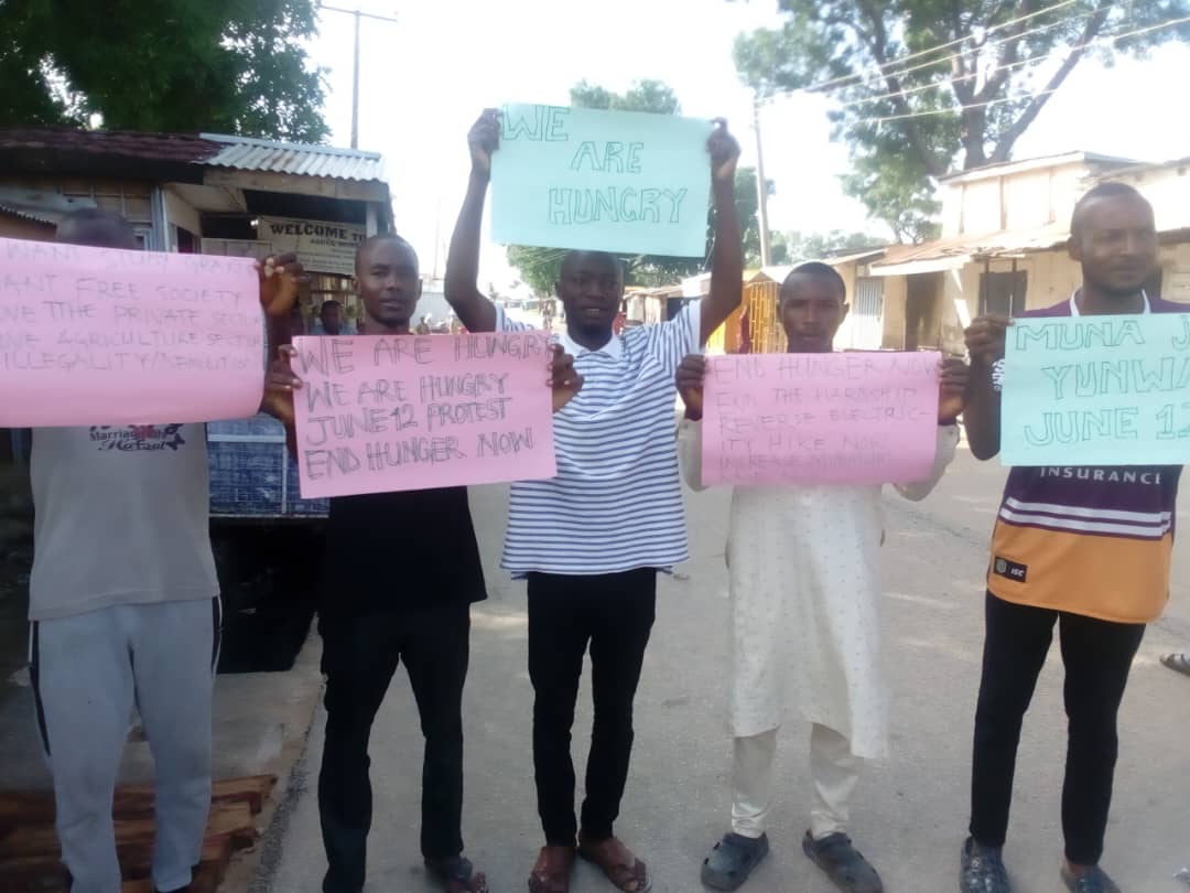 AjayiWizeman's tweet photo. Weldone Bauchi!
#WeAreHungry
#june12th 
#June12Protests
#RevolutionNow https://t.co/Kqgvdvt5pt