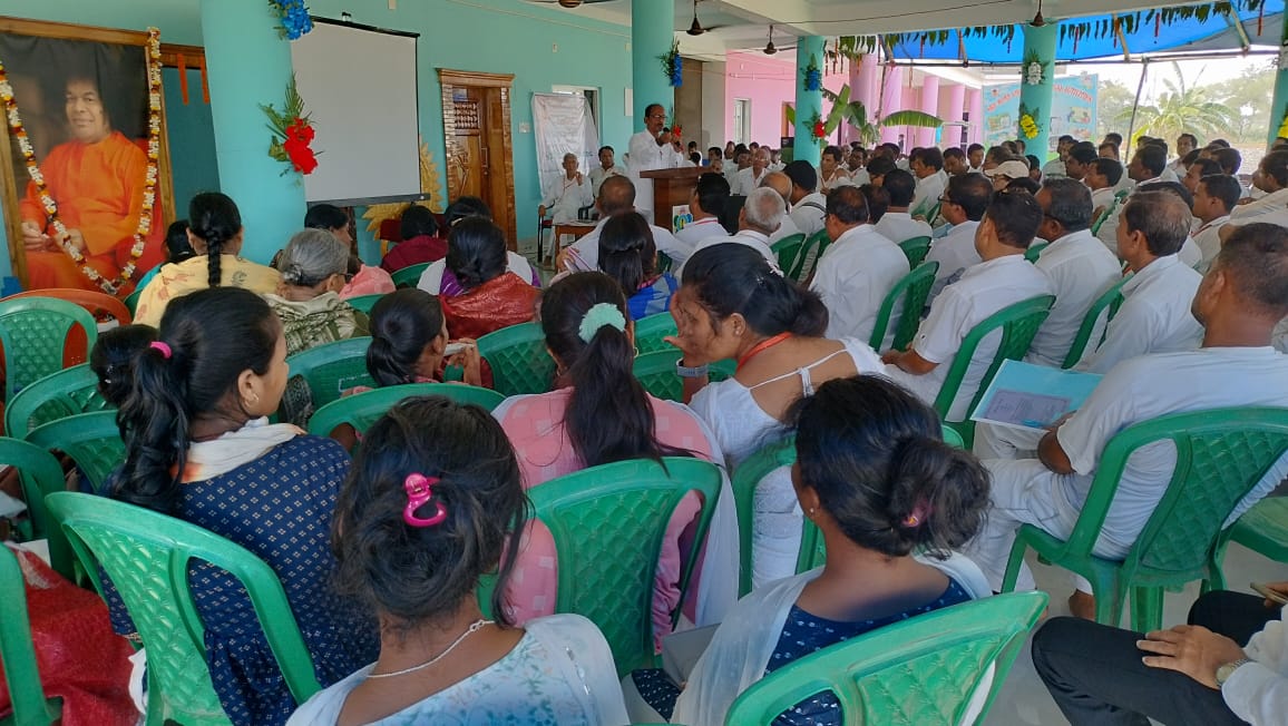 sathyasaiodisha's tweet photo. Loving Sairam..
With the blessings of Sri Sathya Sai Baba, a Zonal level health care and SRP orientation programme was conducted on June 9th, 2024, at Gurukul Prashanthi Dham, Kenduapada, under the Bhadrak-1 Sai district.
#zonallevel
#SRP
#Bhadrak1
-Media Team https://t.co/tqepai2JuA