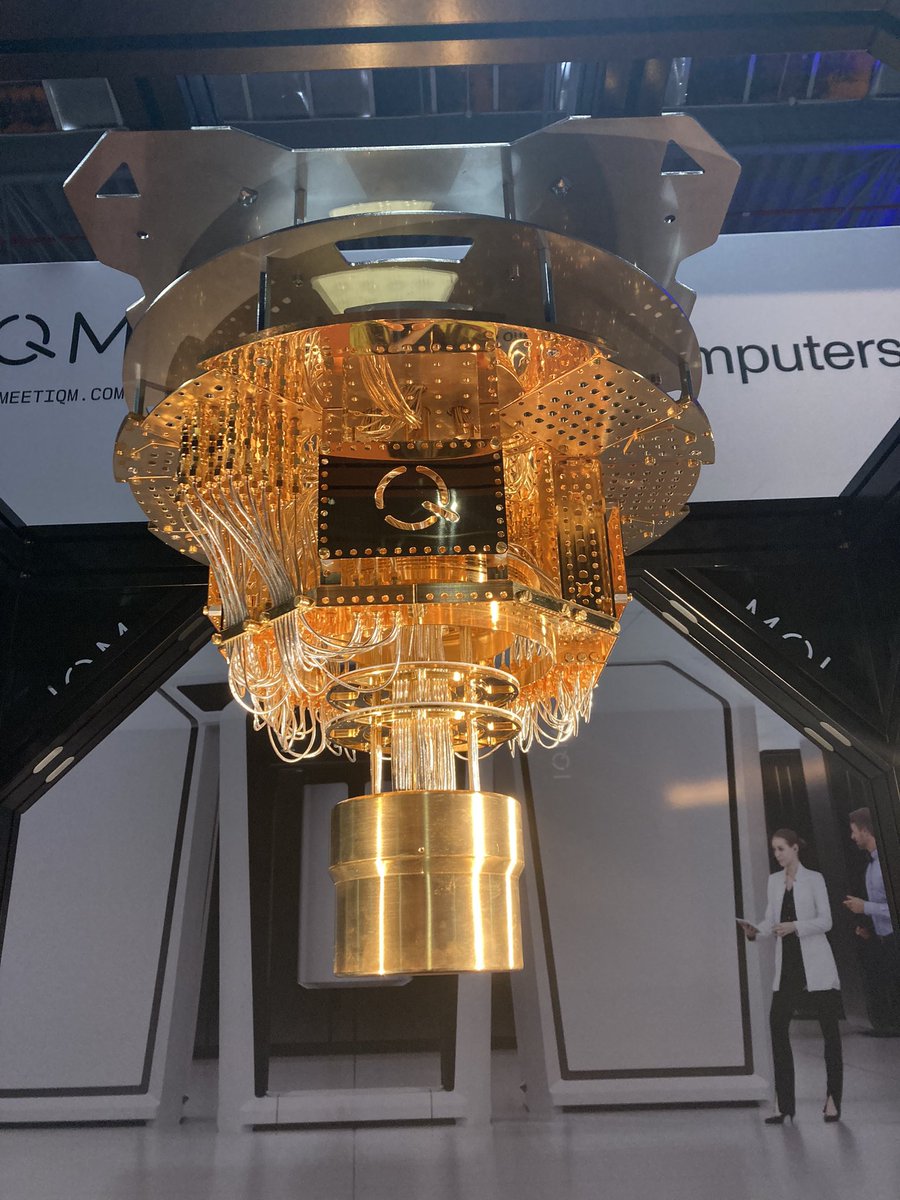 m_b_lewkowicz's tweet image. Po prostu kolejny dzień w pracy 😍#womanintech #kobietywIT #quantumcomputing #AI 
@Przegaa @perspektywy_s @CyberDefence24