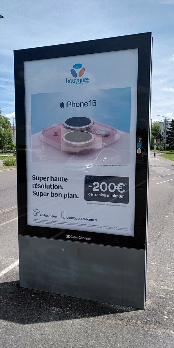 Un téléphone portable a une empreinte environnementale énorme (youtube.com/watch?v=Gf04WR…). Alors il ne faut surtout pas en changer souvent. Pourtant <a href="/nkoenders/">Nathalie KOENDERS</a> et <a href="/frebsamen/">François Rebsamen</a> soutiennent la publicité pour ce type d'appareil !
#Dijon #surconsommation
amisdelaterre.org/actu-groupe-lo…