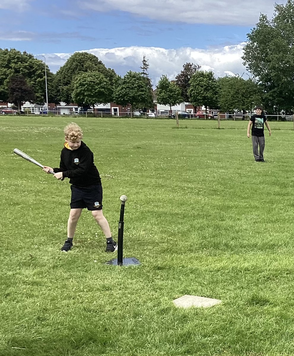 SoftballGwalia's tweet photo. We are SO EXCITED to report THE START OF Little League Challenger baseball activity in the UK! It was an honour to work with these amazing young people and can't wait for more. THANKS to Angela @ValeSportsTeam1 @Pencoedtre_Base @WhitmoreBase @dsw_news @sportwales @LittleLeagueUK https://t.co/oMIlSnWVQT