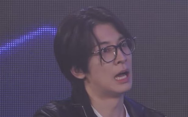 wonubliss's tweet photo. wonwoo’s reaction. 😭😆 https://t.co/z8OKQxdd8M