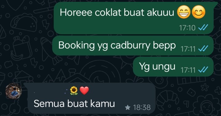 herna_naa's tweet photo. Doi dapet coklat dari mhs baru 😊 https://t.co/fVwgQgYhq3