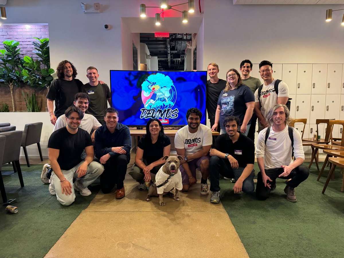 nabla_hq's tweet photo. What a great experience at #Devmos!
We had the opportunity to tell you more about our wallet adapter #quirks, to meet so many innovators and to spend a few lovely days in NYC with the ecosystem community.
Thanks @osmosis team! https://t.co/U6jyo2MjLM