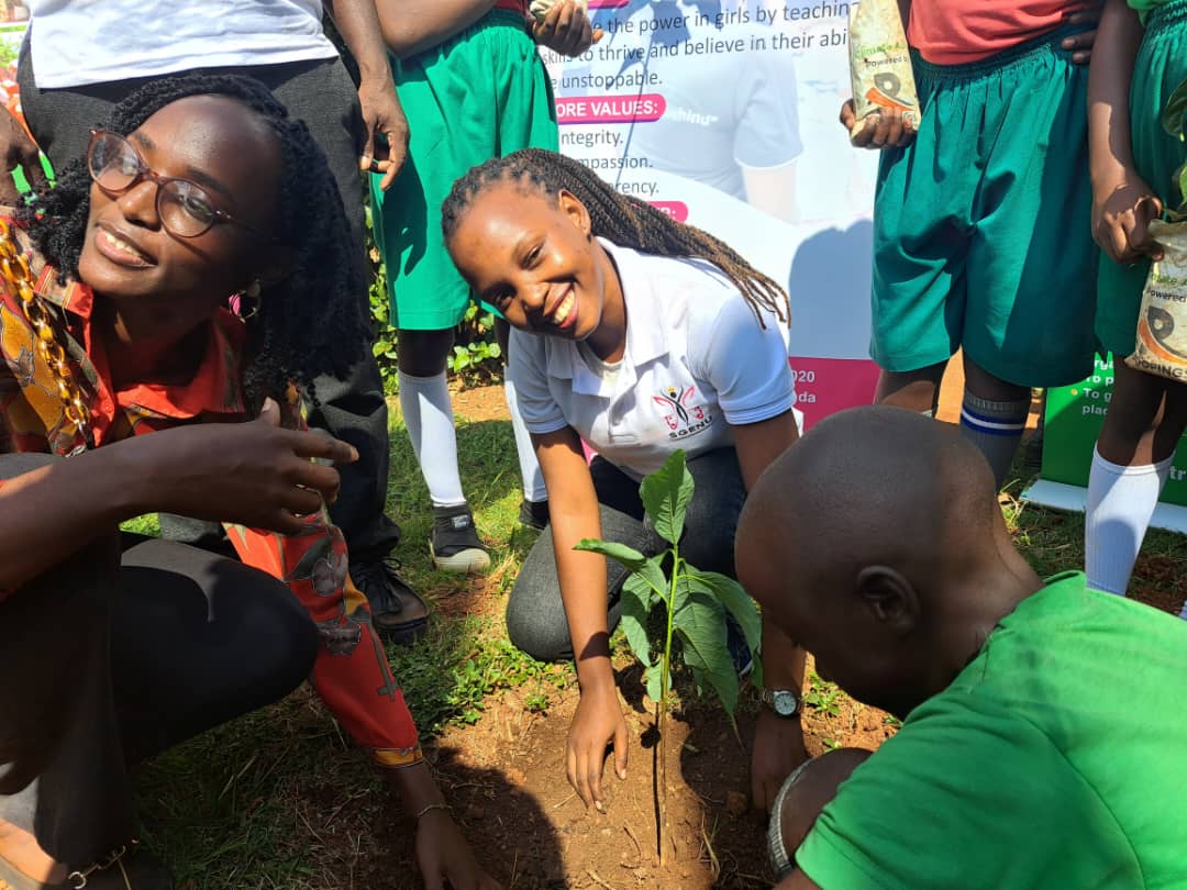 tabufred6's tweet photo. Green life matters,Let's work together to make our planet greener and cleaner. Every small effort counts towards a healthier Earth,"The greener the plant,the healthier our life" As we commemorated the world 🌎 🌎 environmental day,we took a step to plant tree in schools. https://t.co/HITCcx6rON