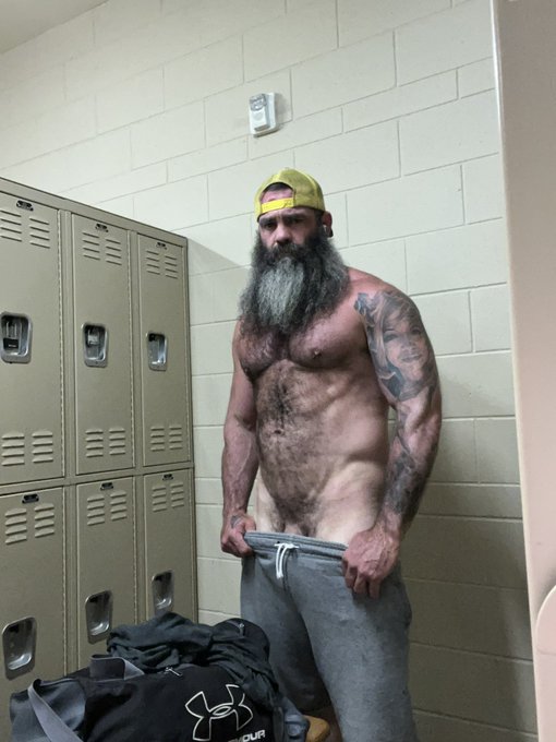 POV: I turn and catch you watching me in the changing room. My reaction in the comments. https://t.c