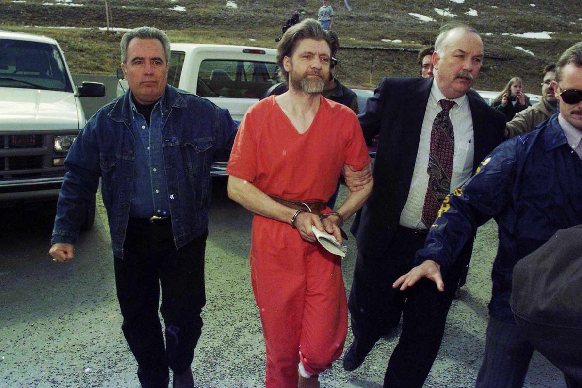 SilentTrees's tweet image. Me yesterday after the  3 hour 
Microsoft Excel training 
 that I willingly signed up for