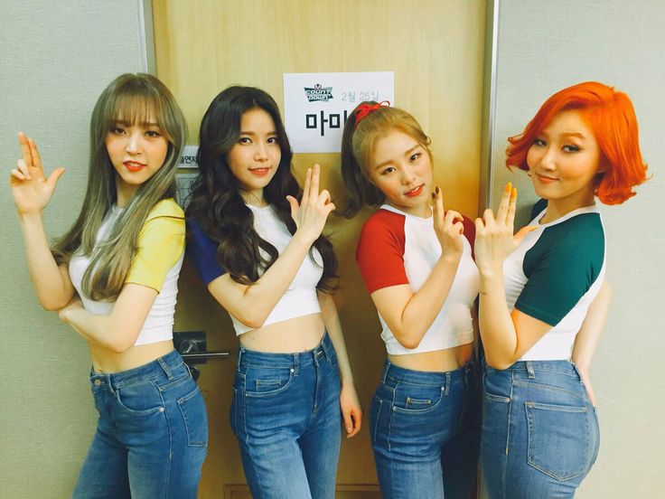 mamamoocafe's tweet photo. ++                               ♡ moomoo

♪♫ star, wind, flower, sun - mamamoo  ♫♪ https://t.co/1JiR4kDa26
