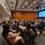 Photo by Laura Lew (@lolatully)