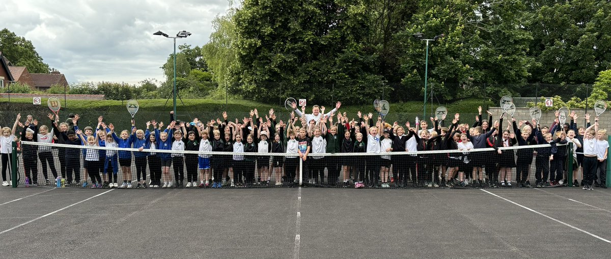 TamworthPSSC's tweet photo. Best turn out so far for the Yr3/4 Tennis Festival 128 children! Thanks to @MattTennisCoach for organising the event with his staff. The children had a great time. @Thomas_BarnesPS @HowardElford @elizabeths_cp @StoneydelphPS Manor &amp; Flax Hill #tennis https://t.co/fK54RhZrGJ