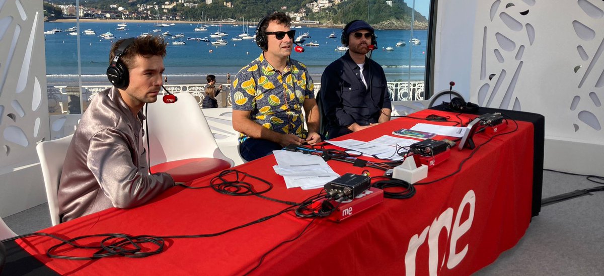 Gorka Zumeta (@gzumeta) on Twitter photo ✔️Los trabajadores de <a href="/rne/">Radio Nacional</a> reclaman el restablecimiento de la dirección de la #radio pública para que defienda la 'R' de <a href="/rtve/">RTVE</a>
▶️Intensa campaña en redes bajo el hashtag #TodossomosRNE
👉“Queremos futuro, no solo historia”
👉Reclaman "un proyecto"
🔴gorkazumeta.com/2024/06/los-tr… ✔️Los trabajadores de <a href="/rne/">Radio Nacional</a> reclaman el restablecimiento de la dirección de la #radio pública para que defienda la 'R' de <a href="/rtve/">RTVE</a>
▶️Intensa campaña en redes bajo el hashtag #TodossomosRNE
👉“Queremos futuro, no solo historia”
👉Reclaman "un proyecto"
🔴gorkazumeta.com/2024/06/los-tr…