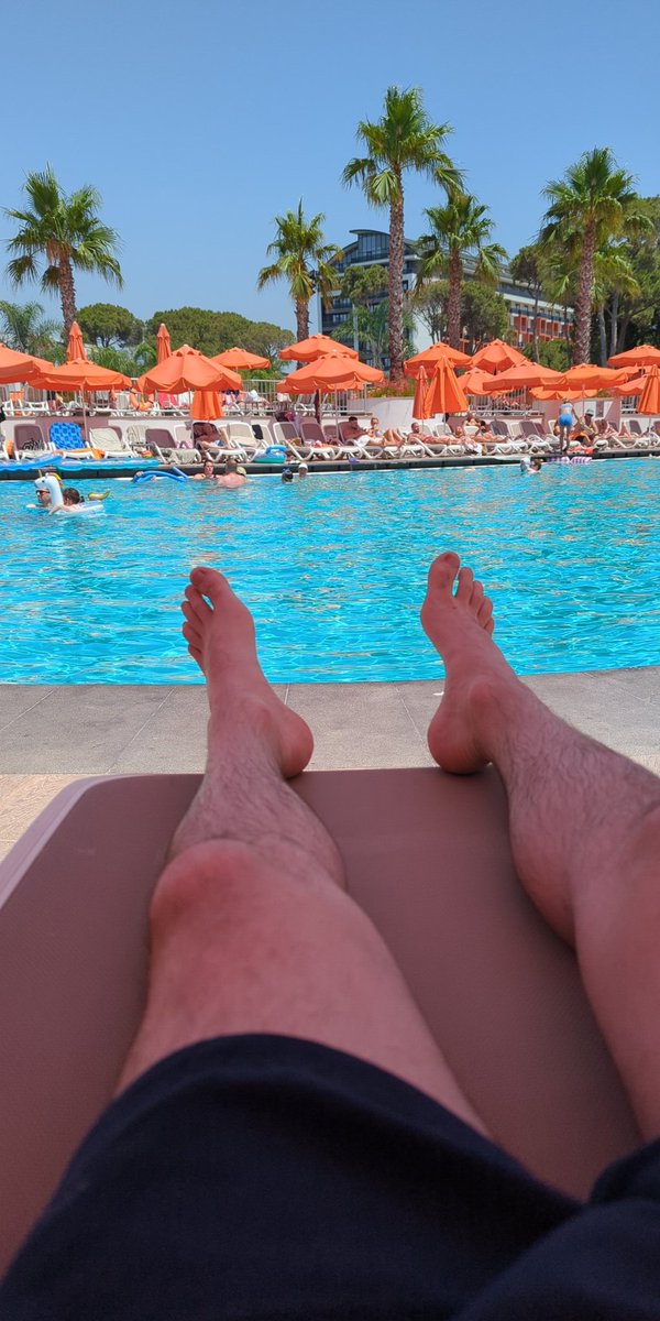 SidonKodraliu's tweet photo. Enjoying life 40°c https://t.co/CLHNeBV6Td