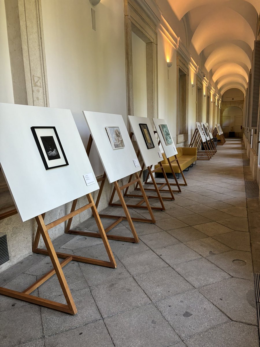 museodelprado's tweet photo. El Museo del Prado presenta una selección de trabajos realizados por sus propios empleados inspirados en su Colección. Se podrá visitar hasta el 14 de julio en la Galería Jónica Sur #TalentoInterior  https://t.co/f4LfkUPOxD https://t.co/7a1VDgVJI2