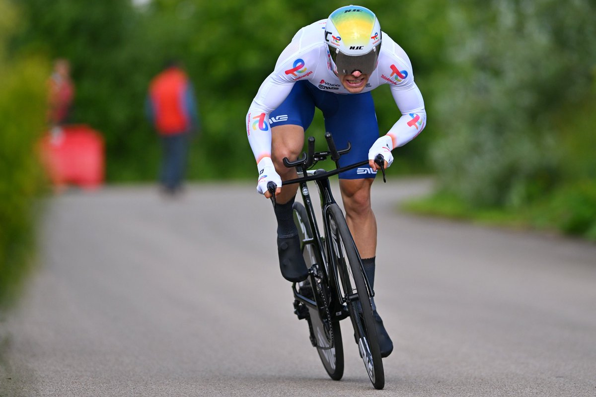 Voici les horaires de passage de nos coureurs sur le CLM du <a href="/belgium_tour/">Baloise Belgium Tour</a> 🇧🇪 

<a href="/jason_tesson/">Jason Tesson</a> : 14h12
<a href="/GeoffSoupe/">Soupe geoffrey</a> : 14h35
<a href="/TGachignard/">thomas gachignard</a> : 14h59
<a href="/AnthonyTurgis/">Anthony Turgis</a> : 15h23
<a href="/VgDries/">Dries Van Gestel</a> : 15h47 
<a href="/p_latour/">Pierre Latour</a> : 16h11
<a href="/EJeanniere/">Emilien Jeannière</a> : 16h35

📸 <a href="/GettySport/">Getty Images Sport</a> 

#AllezTotalEnergies #BaloiseBelgiumTour