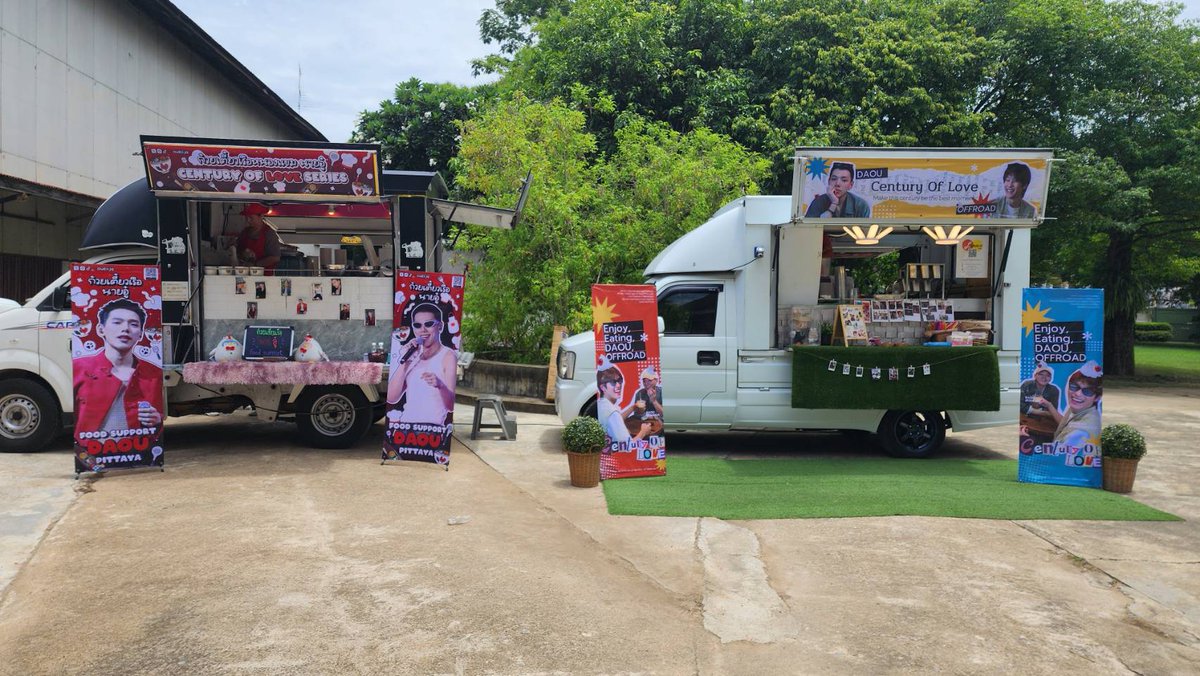 ThewayOffroad's tweet photo. ขอขอบคุณ Food truck ทั้ง 6 คันที่ลงคิวจองไว้ รวมถึงทุกคนที่ร่วมโดเนทเข้ามาในโปรเจกต์ #CenturyOfLoveเสิร์ฟรักให้อิ่มท้อง ด้วยนะคะ

#CenturyOfLoveSeries #ปาฏิหาริย์รักร้อยปี  

อาหารคาวหวานเสริฟถึง #ต้าห์อู๋ออฟโรด และทีมงานทุกคนเรียบร้อยค่ะ 🍜🍹🍨🧆🌯🍧🌮🫔🥙

CENTURY OF LOVE FINALQ
#ปิดกล้องน้องร้อยปี 

#ออฟโรด #offroadKTP #ThewayOffroad