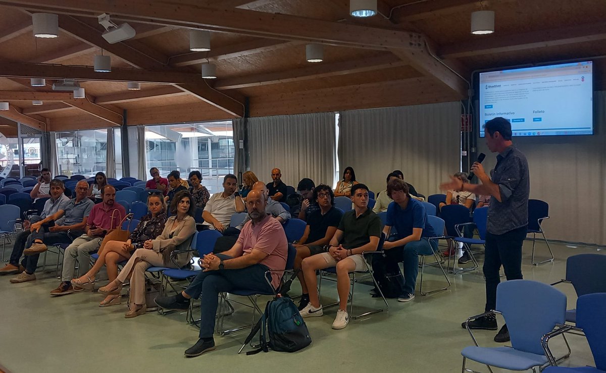 📒El #Manual servirá como herramienta para ofrecer a estudiantes #FP la posibilidad de recibir orientación en el desarrollo de sus ideas empresariales por parte de personas empresarias experimentadas.

🔜Muy pronto! Disponible para su consulta y descarga

#BlueDivet #EmprendeAND