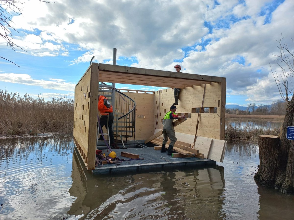Nouvel observatoire des Rohrmatten🔭
Plus spacieux &amp; plus moderne, il est le point de vue idéal pour observer la faune &amp; la flore de la Réserve Naturelle Régionale de l’Ill*Wald ✨🍃