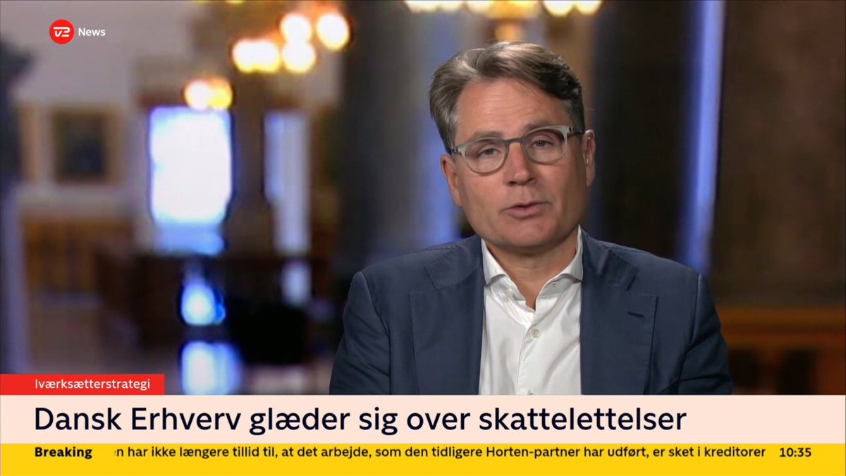 Brian Mikkelsen (@brianamikkelsen) on Twitter photo Stor ros til regeringen for den fremlagte iværksætterstrategi fra os i <a href="/DanskErhverv/">Dansk Erhverv</a>. Det er positivt, at der nu sikres bedre rammevilkår for iværksættere, så vi kan skabe den næste Vestas, Lego eller Novo Nordisk 👏 Det har jeg netop sagt på News. Stor ros til regeringen for den fremlagte iværksætterstrategi fra os i <a href="/DanskErhverv/">Dansk Erhverv</a>. Det er positivt, at der nu sikres bedre rammevilkår for iværksættere, så vi kan skabe den næste Vestas, Lego eller Novo Nordisk 👏 Det har jeg netop sagt på News.