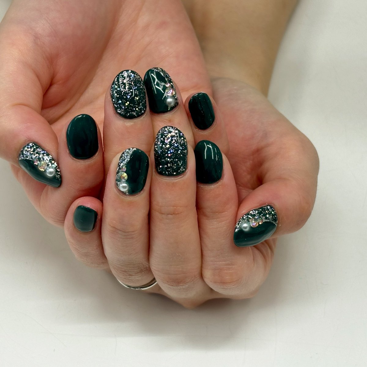 aa_0219's tweet photo. ネイルモデル募集💅

日付🗓6月13日（木）
時間⏰15時～（1時間前後）
料金👛4990円→無料😊
場所🏠渋谷 
デザイン (画像は一例です)
お色変更できます🌻
⚠️添付の注意事項をお読み頂き、DMお待ちしてます😊　

#渋谷　#ネイル #ネイルモデル　#ジェルネイル　#オフ無料　#急募 https://t.co/JIlFHcovs7
