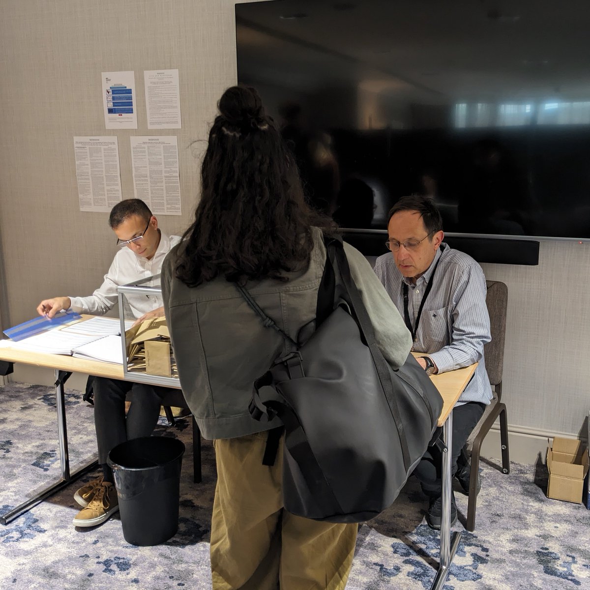 Consulat général de France à Londres tweet media