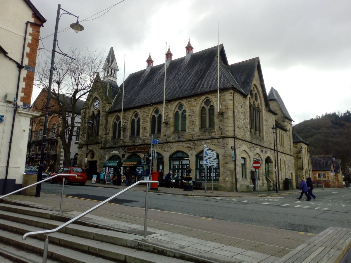 Llanblogger - news from Llangollen: Town Council warns of reduced services over next f... llanblogger.blogspot.com/2024/06/town-c…