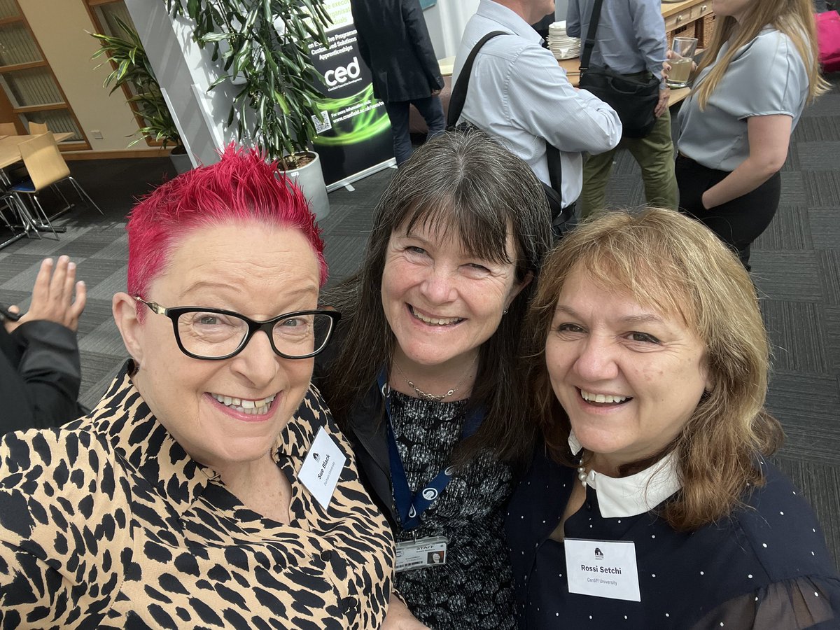 Dr_Black's tweet photo. First selfie of the day! With two incredible women @CranfieldUni Vice Chancellor Karen Holroyd and @cardiffuni Professor Rossi Setchi 💚 @TransFIReHub #transfire https://t.co/RG9rcul1s8