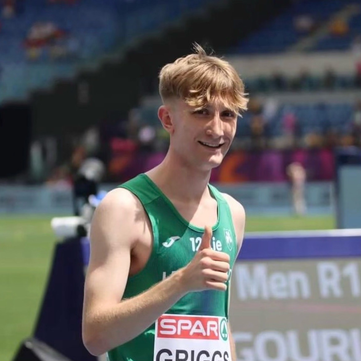 thebackstraight tweet media