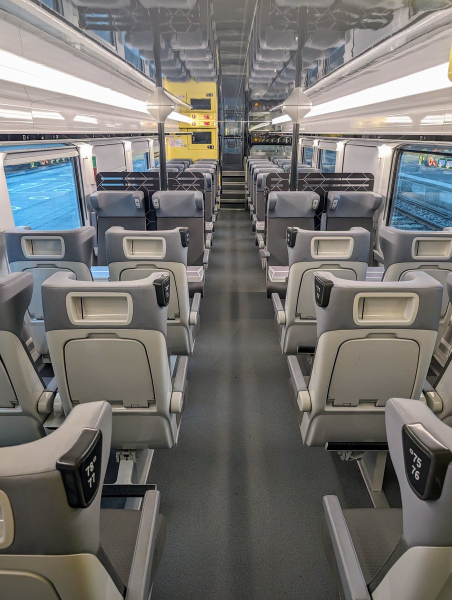 Retrouvez-moi sur le #TER14048 en direction de #Paris
Bon voyage et bonne journée à vous sur <a href="/RemiTrain/">Rémi Train Centre Val de Loire</a>  <a href="/SNCFVoyageurs/">SNCF Voyageurs</a> <a href="/GroupeSNCF/">Groupe SNCF</a> #SNCF