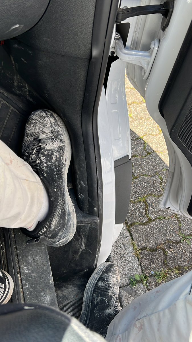 1TimMaster's tweet image. Mahlzeit fotzen wer zahlt meinen Kaffee heute ? #feet #sklave #slave #trampeln #trample #zahlschwein #paypig #zahlfotze #fotze #loser #dirtysocks #findom #smell #master #feetlover #cashmaster #smellyfeet