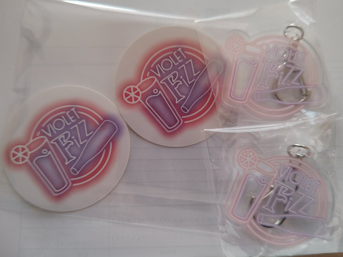 Toshi_Tama's tweet photo. #ストグラ #VioletFizz
#ヘラシギ #スクラップ
アクキーとステッカーが届きました! https://t.co/S9ZR7EMCr8
