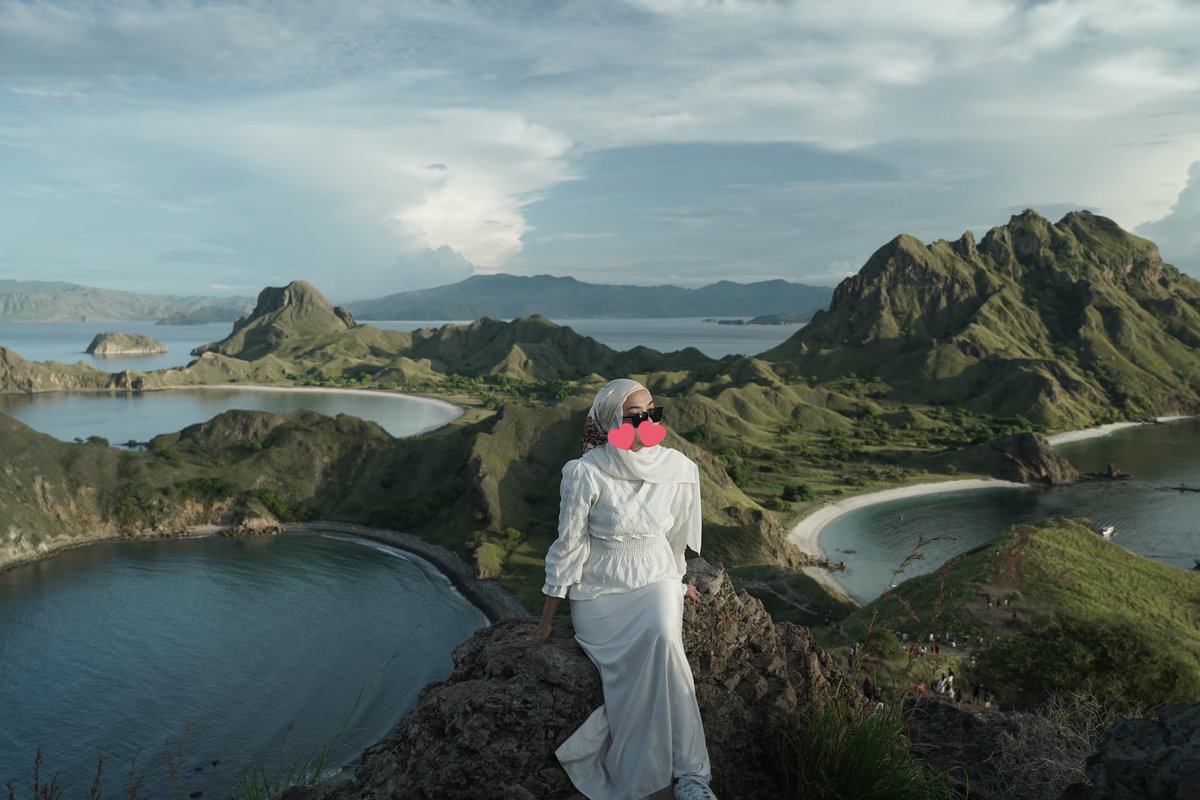 ciciomeyy's tweet photo. Only in Labuan Bajo! Cantik gilosssss!!! Daripada hotel ke sailing ke hiking semua cantik aaaaa rindunya nak healing https://t.co/53NMBpxsiS