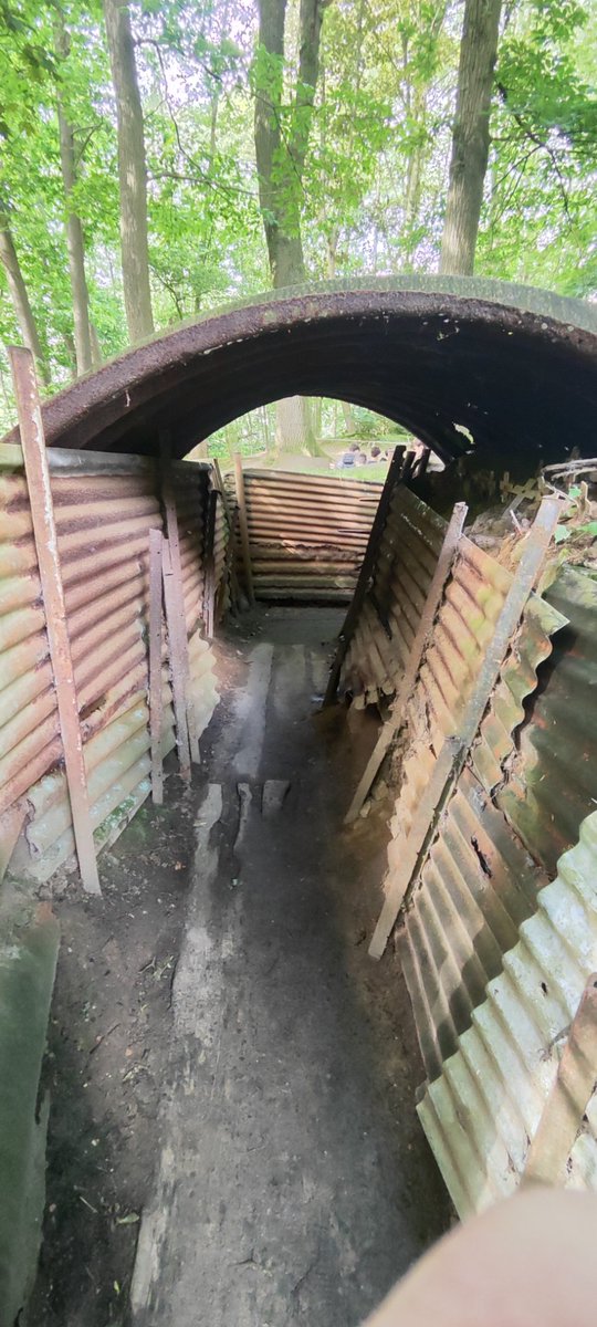 SACEngDept's tweet photo. 🇧🇪 Year 9 Belgium Trip 2024 🇧🇪
A morning in the trenches as we visited Hill 62, the scene of fierce fighting for Canadian soldiers during  WW1. 🇨🇦
@st https://t.co/TzWBI4SSgY